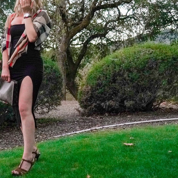 Lovers and Friends Black Midi Dress - Picture 6 of 6